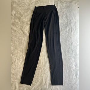 Lululemon pants (2)